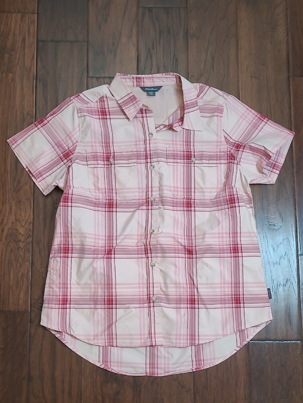 Eddie Bauer Pink Plaid Short-Sleeve Button-Up Shirt size Medium